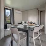 2 Adultes 4 Enfants - Piscine Et Jeux