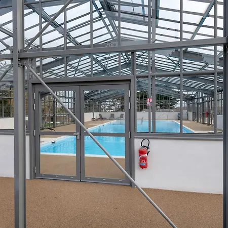 Chalet 2 Adultes 4 Enfants - Piscine Et Jeux