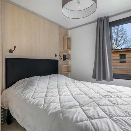 Chalet 2 Adultes 4 Enfants - Piscine Et Jeux Guérande