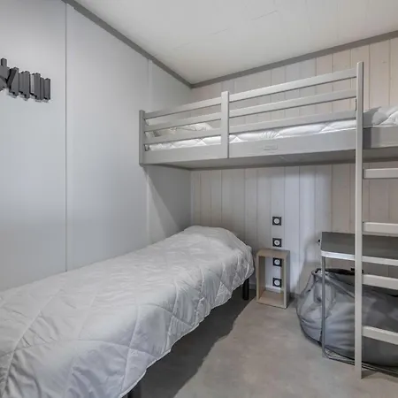 2 Adultes 4 Enfants - Piscine Et Jeux Chalet Guérande