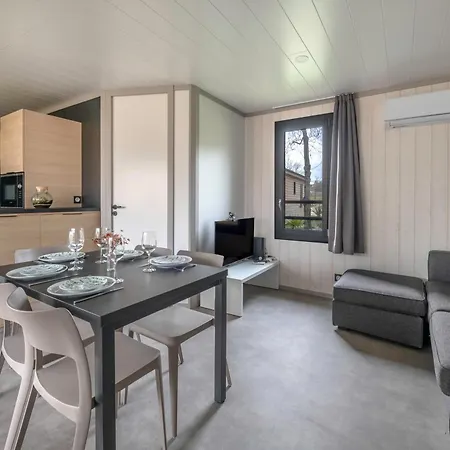 Piscine - Sejour A - 3 *