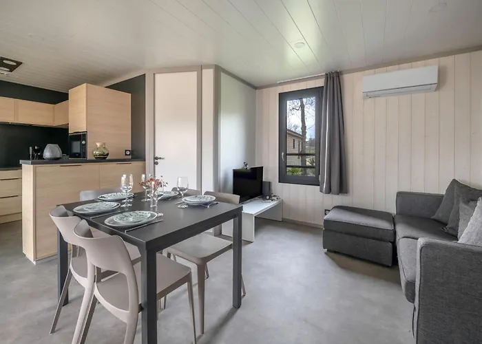 Piscine - Sejour A - 3 *