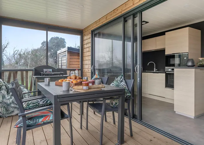 Piscine - Sejour A - 3 Horská chata *